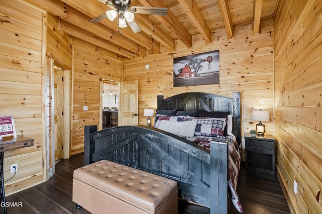 686 Stockton Drive, Sevierville, TN 37876