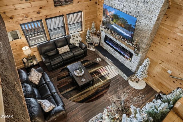 686 Stockton Drive, Sevierville, TN 37876