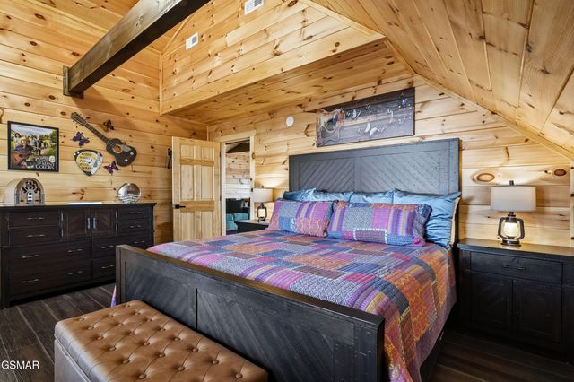 686 Stockton Drive, Sevierville, TN 37876