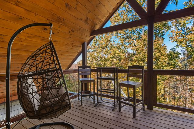 686 Stockton Drive, Sevierville, TN 37876