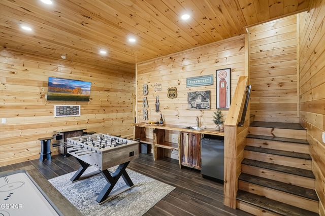 686 Stockton Drive, Sevierville, TN 37876