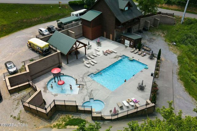 686 Stockton Drive, Sevierville, TN 37876