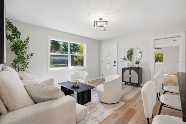 4234 HARRISBURG STREET NE, St Petersburg, FL 33703