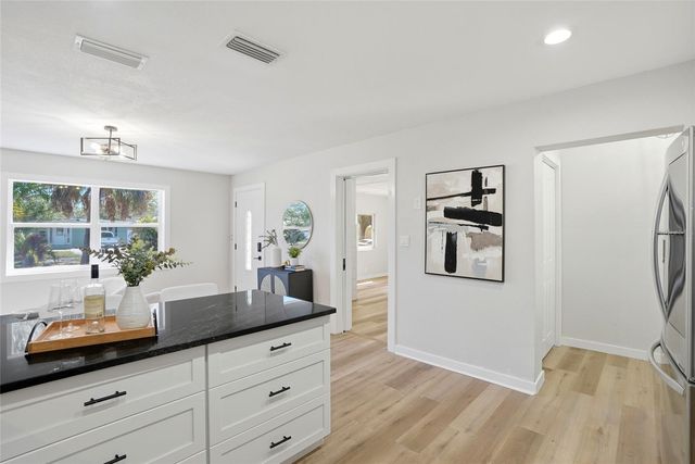 4234 HARRISBURG STREET NE, St Petersburg, FL 33703