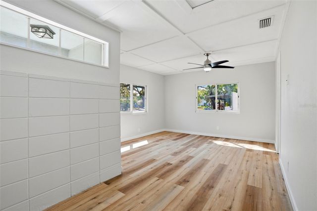 4234 HARRISBURG STREET NE, St Petersburg, FL 33703