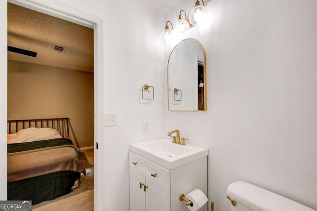 3076 Montheath Pass, Duluth, GA 30096