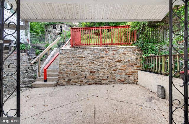 605 COATES ST, Coatesville, PA 19320