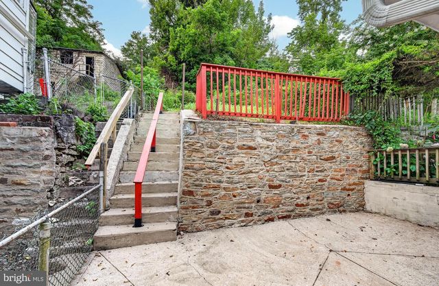 605 COATES ST, Coatesville, PA 19320