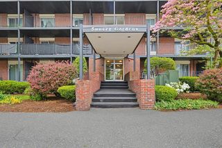 45 Oval Rd 34, Quincy, MA 02169