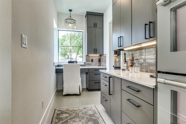 1958 Paradise PKWY, Canyon Lake, TX 78133