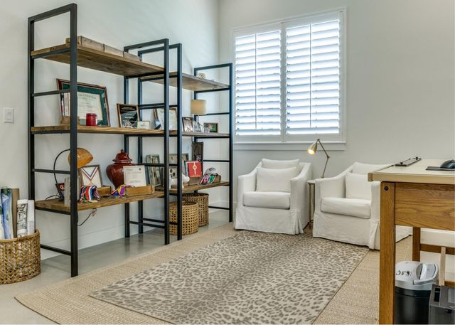 1958 Paradise PKWY, Canyon Lake, TX 78133