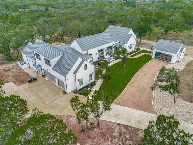 1958 Paradise PKWY, Canyon Lake, TX 78133