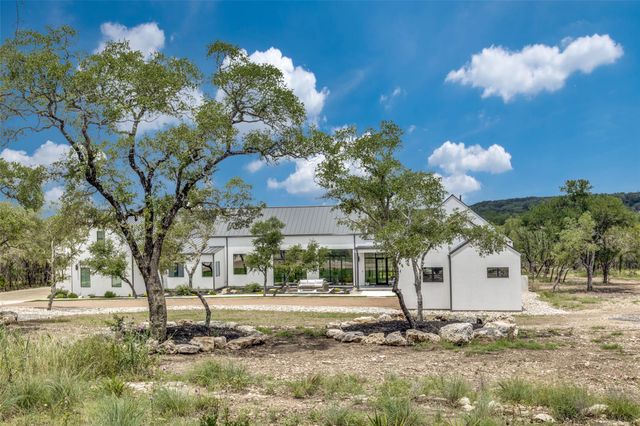 1958 Paradise PKWY, Canyon Lake, TX 78133