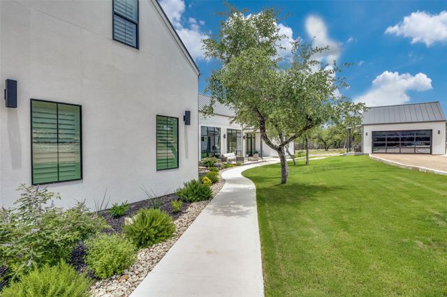 1958 Paradise PKWY, Canyon Lake, TX 78133