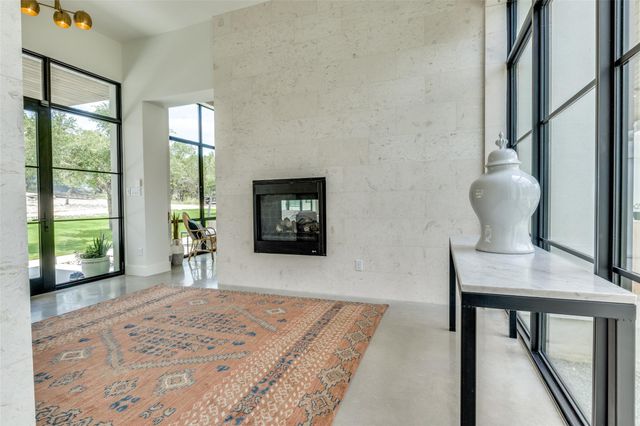 1958 Paradise PKWY, Canyon Lake, TX 78133