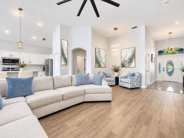 221 WESTMORELAND CIRCLE, Kissimmee, FL 34744