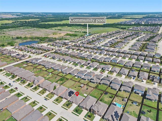 945 Alton Drive, Aubrey, TX 76227