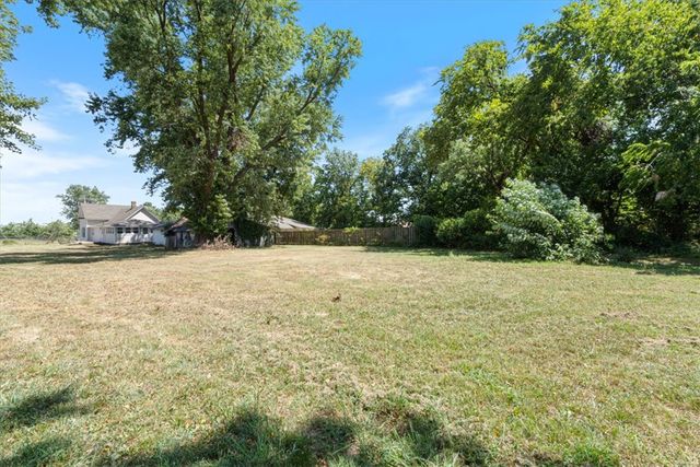 1112 E Harvard Street, Siloam Springs, AR 72761