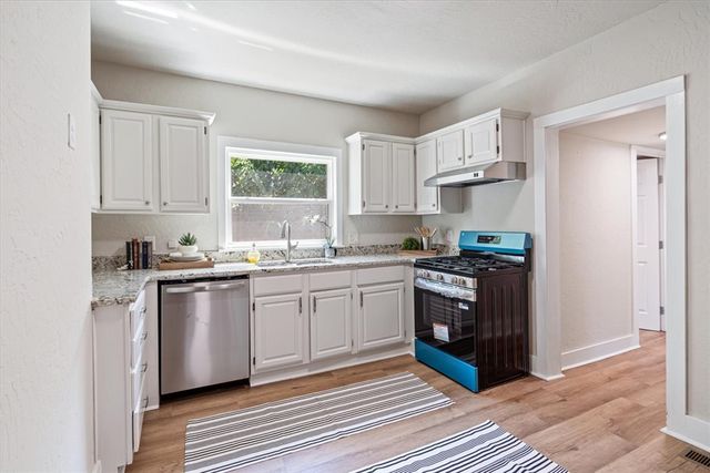 1112 E Harvard Street, Siloam Springs, AR 72761