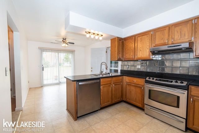 45297 Universal Court, Shelby Twp, MI 48317