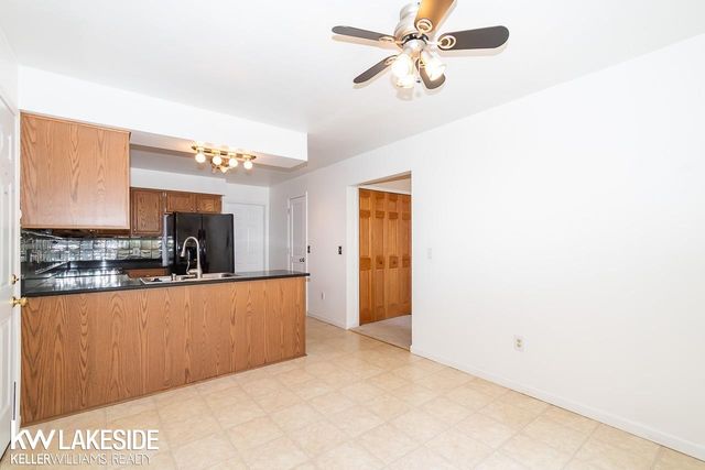 45297 Universal Court, Shelby Twp, MI 48317