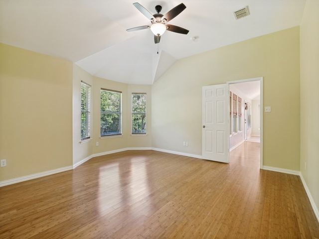 1316 Valley Stream Drive, Wylie, TX 75098