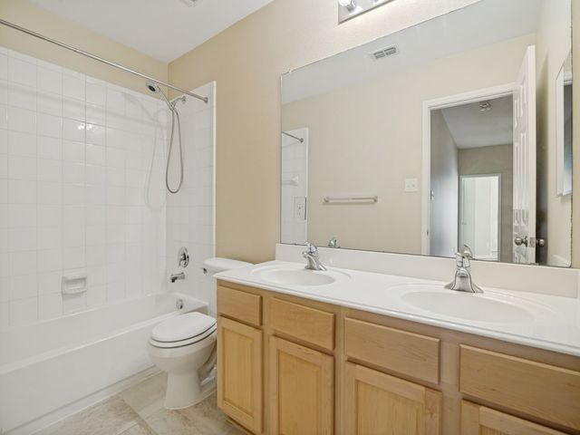 1316 Valley Stream Drive, Wylie, TX 75098