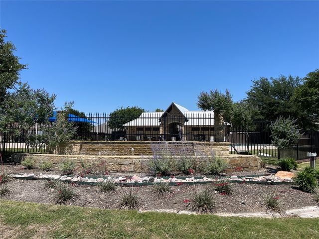 1316 Valley Stream Drive, Wylie, TX 75098