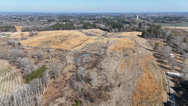 00 Division Place, Fayetteville, NC 28312