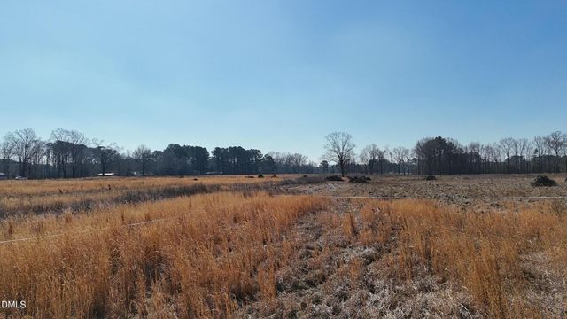 00 Division Place, Fayetteville, NC 28312