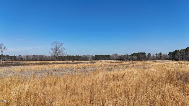 00 Division Place, Fayetteville, NC 28312