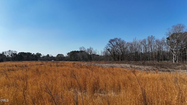 00 Division Place, Fayetteville, NC 28312