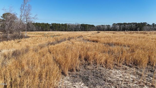 00 Division Place, Fayetteville, NC 28312