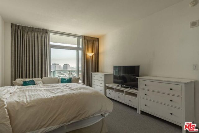 13700 Marina Pointe Drive 1431, Marina Del Rey, CA 90292