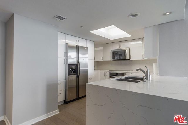 13700 Marina Pointe Drive 1431, Marina Del Rey, CA 90292
