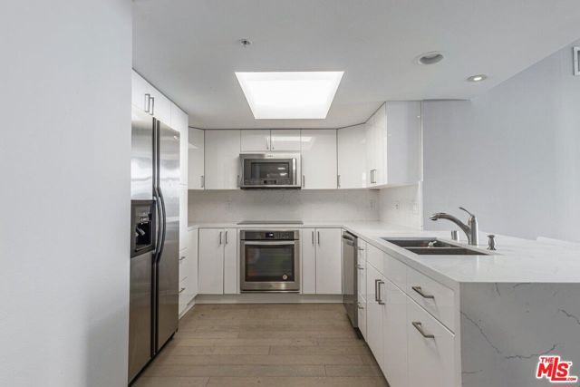 13700 Marina Pointe Drive 1431, Marina Del Rey, CA 90292
