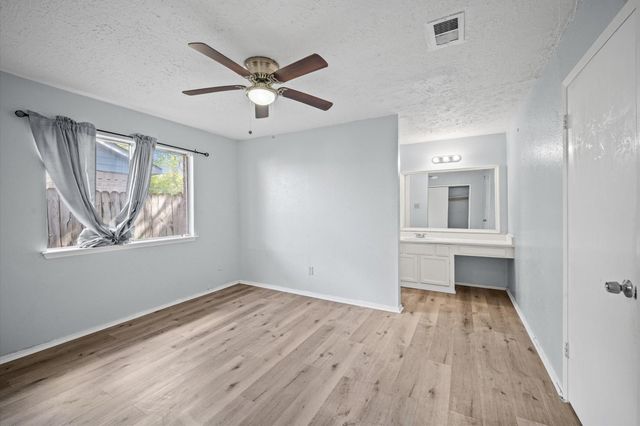 3215 Dragonwick Drive, Houston, TX 77045