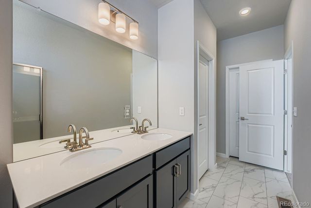 54960 E 27 Avenue, Strasburg, CO 80136