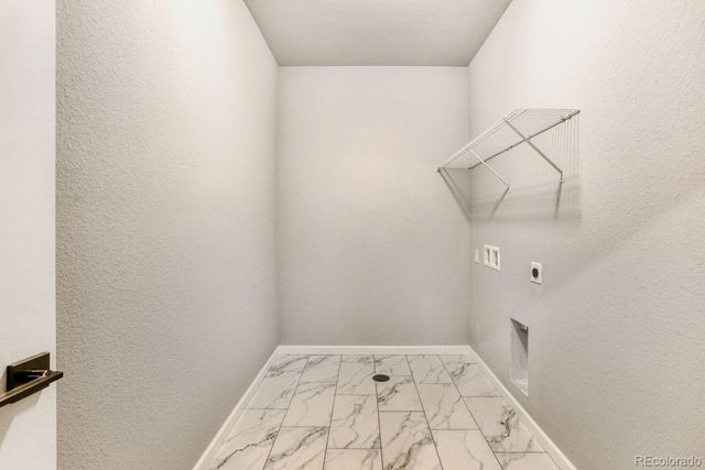 54960 E 27 Avenue, Strasburg, CO 80136