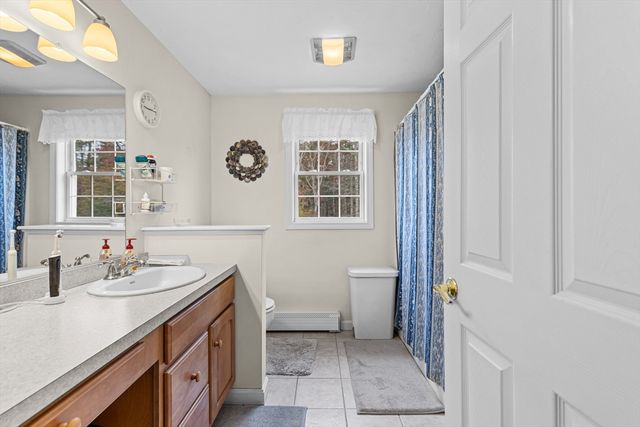 291 County Rd, Marion, MA 02738