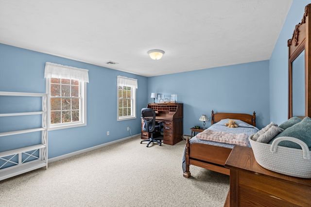 291 County Rd, Marion, MA 02738