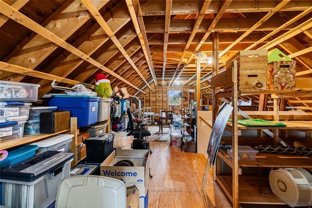 291 County Rd, Marion, MA 02738