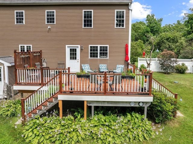291 County Rd, Marion, MA 02738