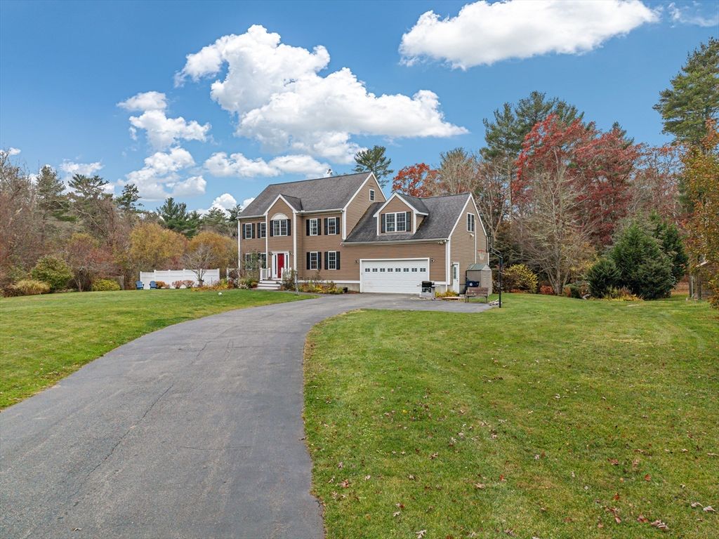 291 County Rd, Marion, MA 02738