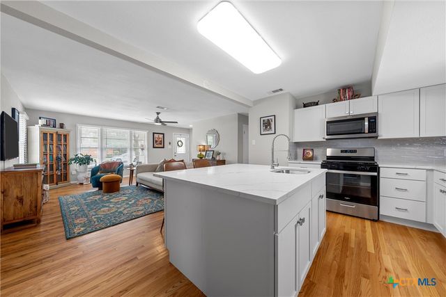 1100 N 66th Street, Waco, TX 76710