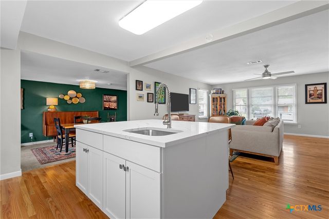 1100 N 66th Street, Waco, TX 76710