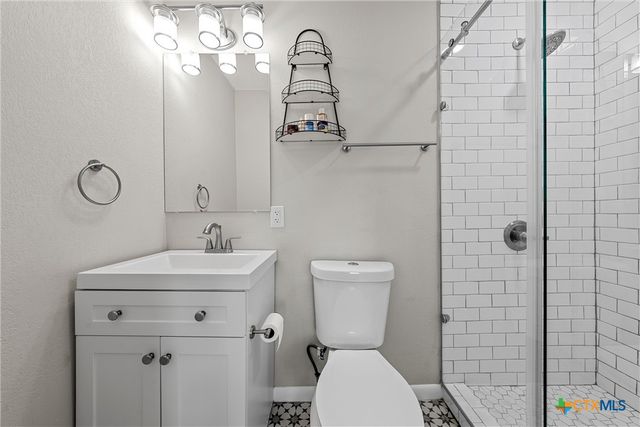 1100 N 66th Street, Waco, TX 76710