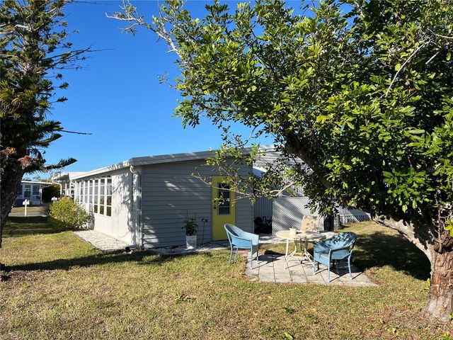 818 JOLANDA CIRCLE, Venice, FL 34285