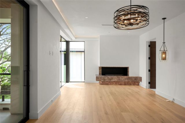 2503 Westlake DR 301, Austin, TX 78746