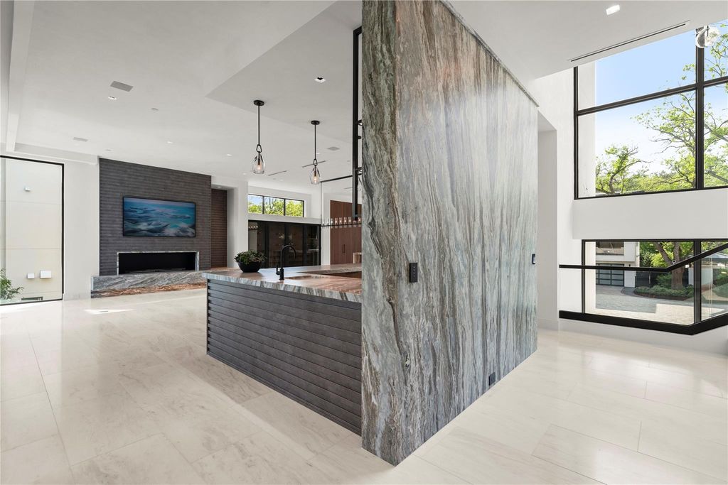 2503 Westlake DR 301, Austin, TX 78746